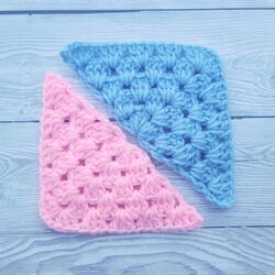How To Crochet A Half Granny Square