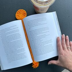 Granny Circle Bookmark