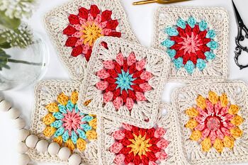 Granny Flower Square