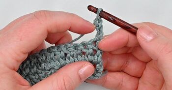 Turning Chain For Double Crochet – 4 Alternatives