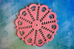 Curvy Cutie Doily Delight