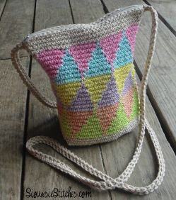 Crochet Patterns Galore - A tapestry crochet bag for spring