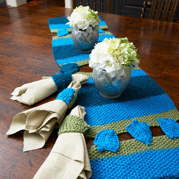 Dreidel Table Runner & Napkin Holders